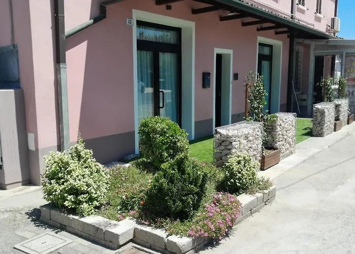 App Da Alfredo Vicino A Maria Cecilia Hospital ,piano Terra Semesterbostad