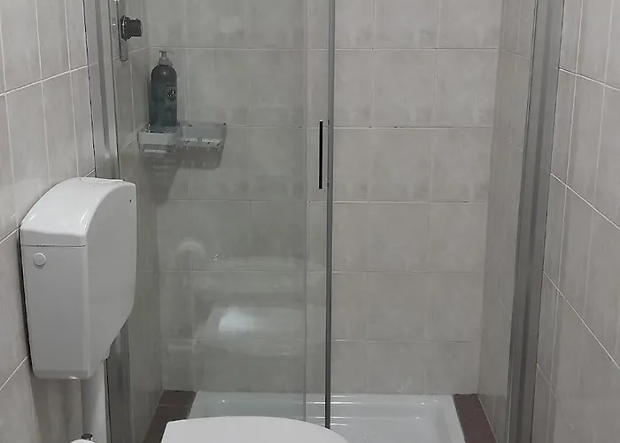 App Da Alfredo Vicino A Maria Cecilia Hospital ,piano Terra *