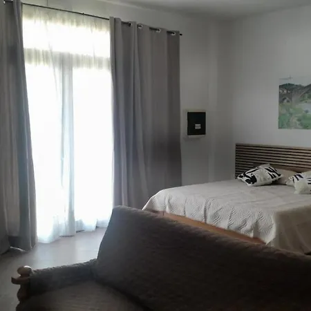 بيت للعطل App Da Alfredo Vicino A Maria Cecilia Hospital ,piano Terra لوغو