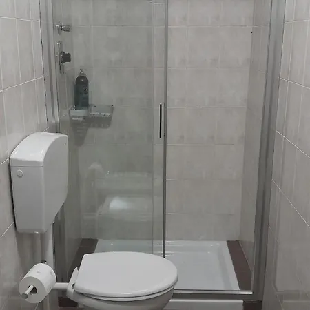 App Da Alfredo Vicino A Maria Cecilia Hospital ,piano Terra *