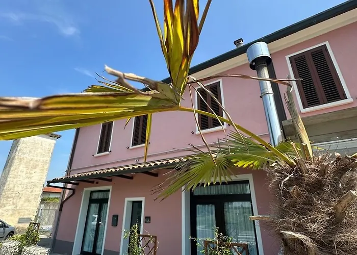 App Da Alfredo Vicino A Maria Cecilia Hospital ,piano Terra لوغو