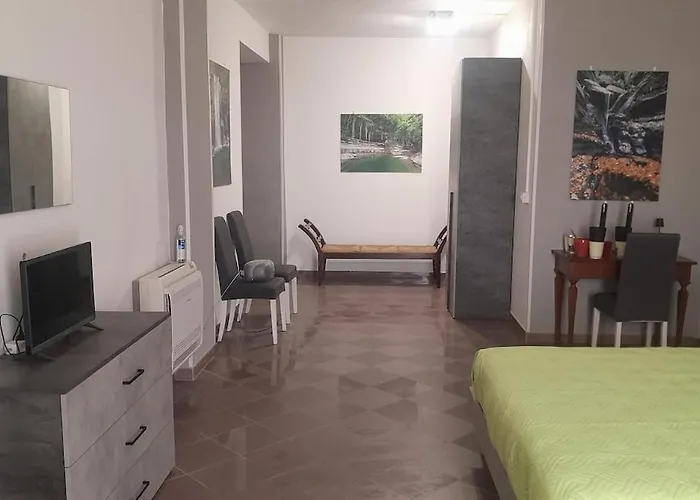 App Da Alfredo Vicino A Maria Cecilia Hospital ,piano Terra